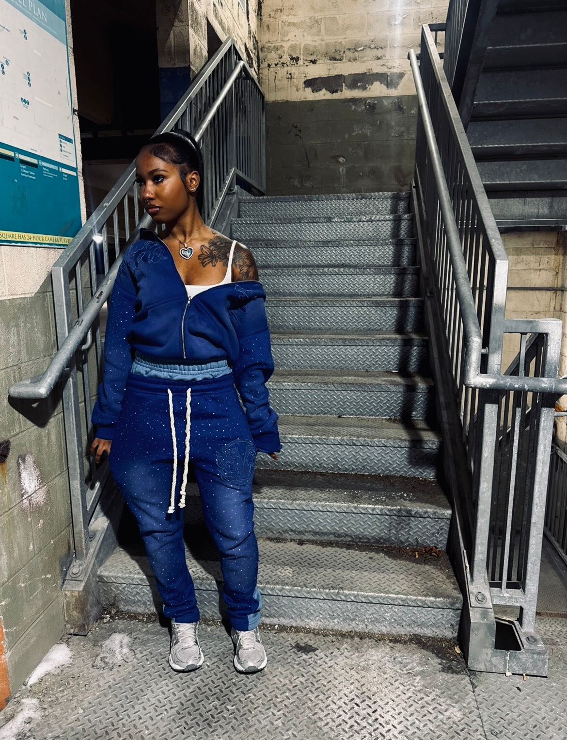 BLUE VNZ JOGGERS